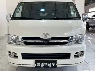 Toyota HIACE 2010