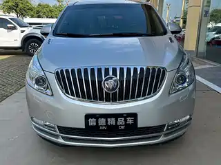 Buick GL8 2012