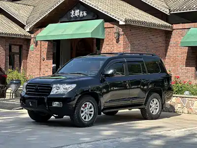 Toyota Land Cruiser 2011