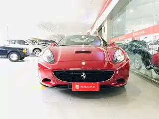 Ferrari California T 2011