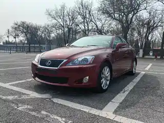 Lexus IS 2010