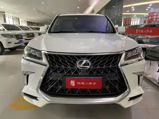 Lexus LX 2010