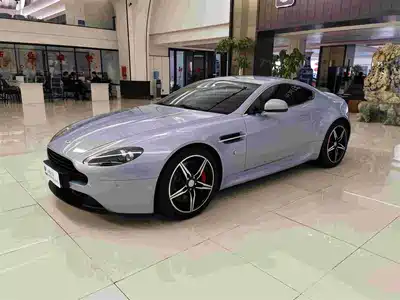 Aston Martin V8 Vantage 2016