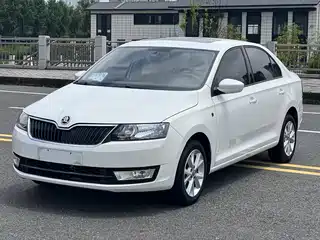 Škoda Rapid 2015