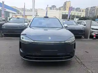 AITO Wenjie M9 2025