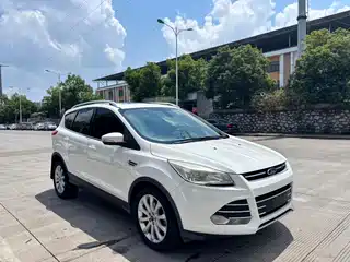 Ford Kuga 2015