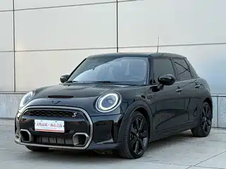 MINI MINI 2023