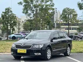 Škoda Superb 2013