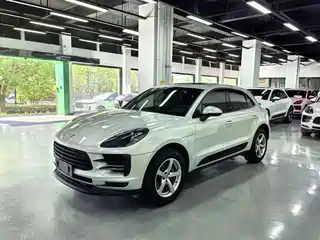 Porsche Macan 2020