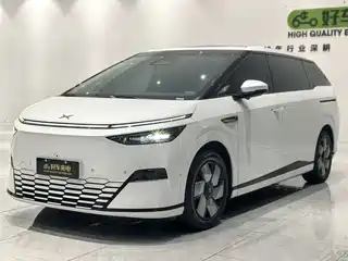 XPeng X9 2024