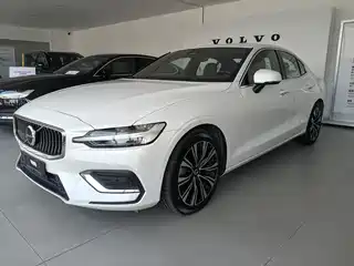 Volvo S60 2024