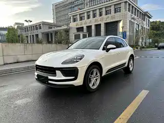 Porsche Macan 2024