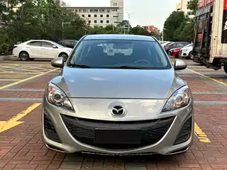 Mazda Mazda3 Axela 2011