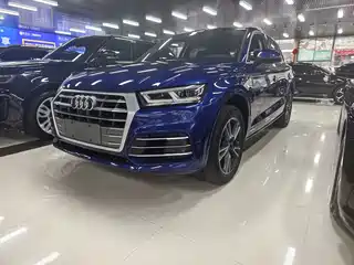 Audi Q5L 2020