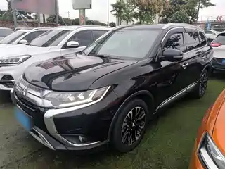 Mitsubishi Outlander 2020