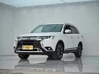Mitsubishi Outlander 2020