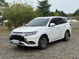 Mitsubishi Outlander 2021
