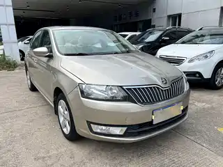 Škoda Rapid 2013