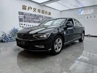 Volkswagen Magotan 2025