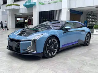 HiPhi Z 2023
