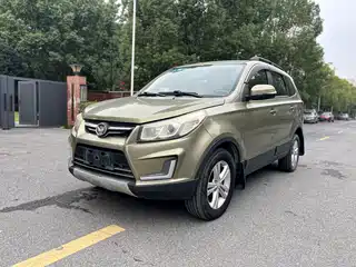 BAIC Huansu S3 2015