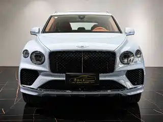 Bentley Bentayga 2024