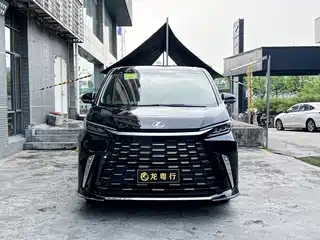 Lexus Lexus LM 2025