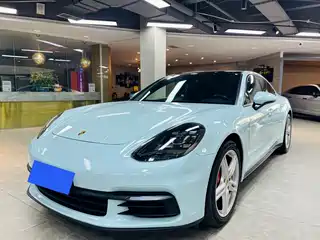 Porsche Panamera 2020