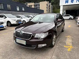 Škoda Superb 2013