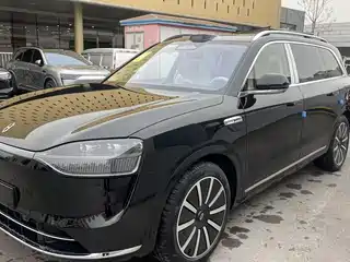 AITO Wenjie M9 2025