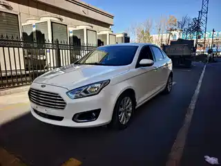 Ford Escort 2014