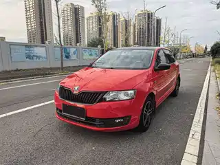 Škoda Rapid Spaceback 2016