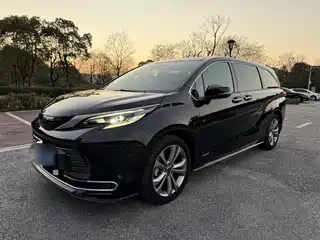 Toyota Sienna 2023