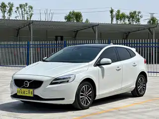 Volvo V40 2019