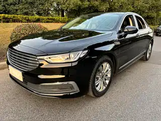 Ford Taurus 2020