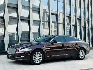 Jaguar XJ 2018