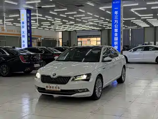 Škoda Superb 2017