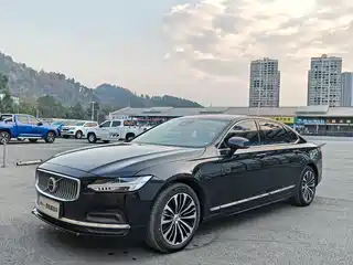 Volvo S90 2024