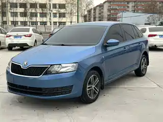 Škoda Rapid Spaceback 2016