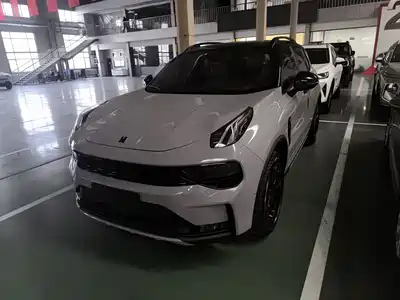 Lynk & Co 01 2023
