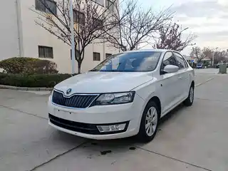 Škoda Rapid 2015