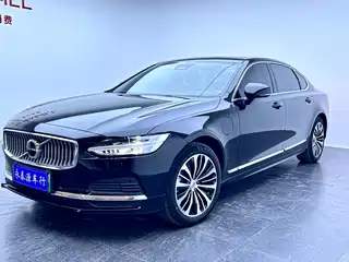 Volvo S90 Plug-in Hybrid 2024