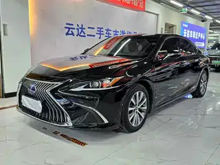 Lexus ES 2018