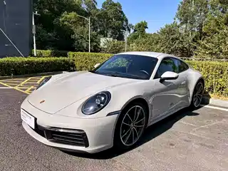 Porsche 911 2025