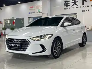 Hyundai Elantra 2020