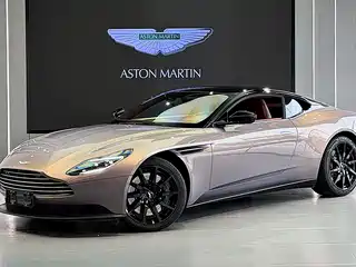 Aston Martin DB11 2022