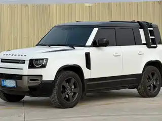 Land Rover Defender 2023