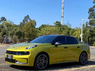 Lynk & Co 03 2021