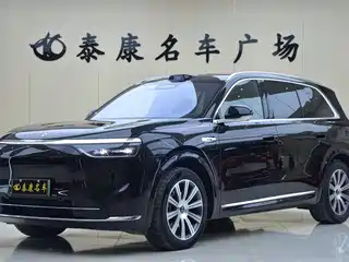 AITO Wenjie M8 2025