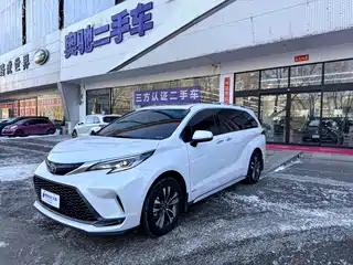 Toyota Granvia 2024